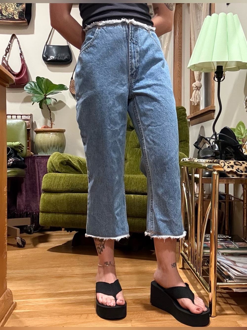 90’s vintage No Excuses “sexy tough jeanswear” brand denim capris cropped pants